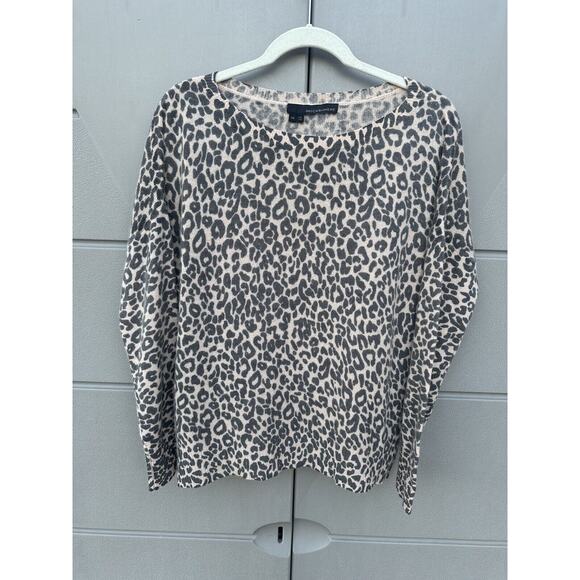 360 Cashmere Women’s Tan 100%Cashmere Long Sleeve Leopard Boatneck Sweater Sz XS - Picture 3 of 9